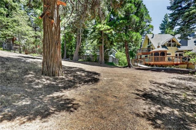 27427 Pinewood, Lake Arrowhead, CA 92352