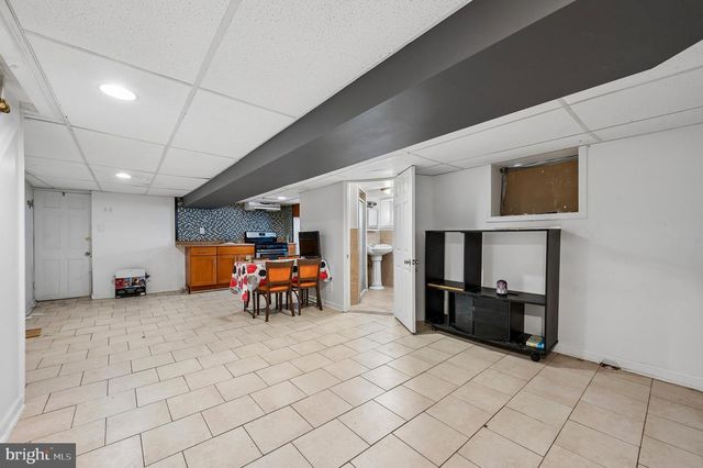 111 OVERHILL RD, Upper Darby, PA 19082