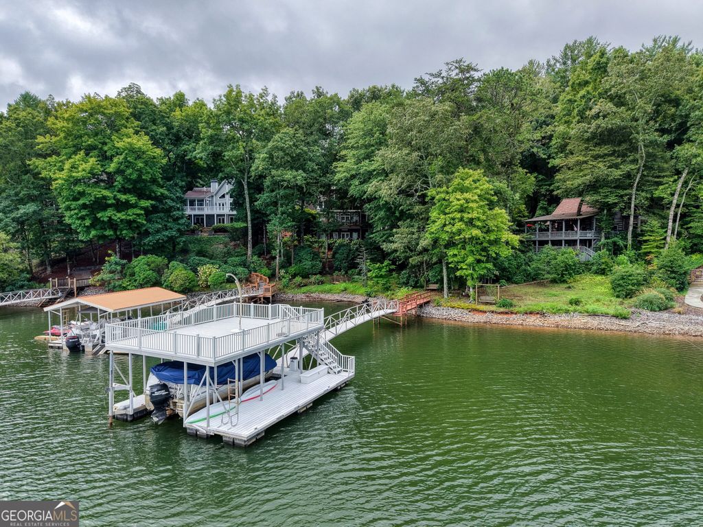 1295 Laurel Lane, Hiawassee, GA 30546