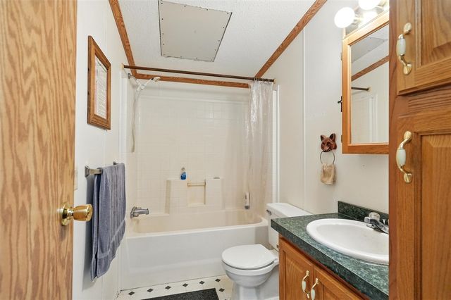 14071 NE Shaner Avenue, Cedar Springs, MI 49319