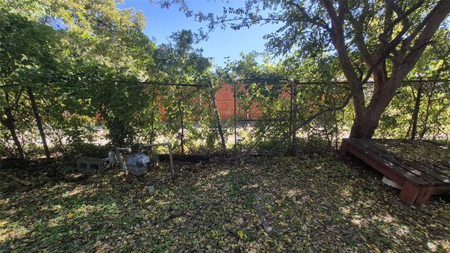 2838 Cherrywood Avenue, Dallas, TX 75235