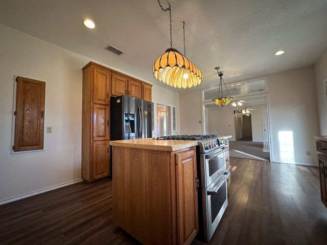 8099 W Interstate Highway 30, Cumby, TX 75433