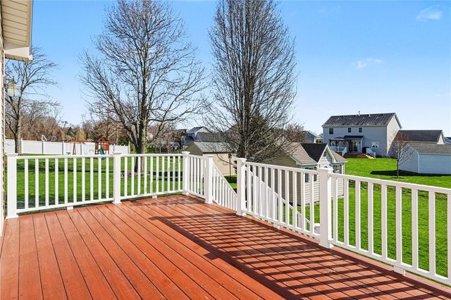 1024 Hard Rock Road, Webster, NY 14580