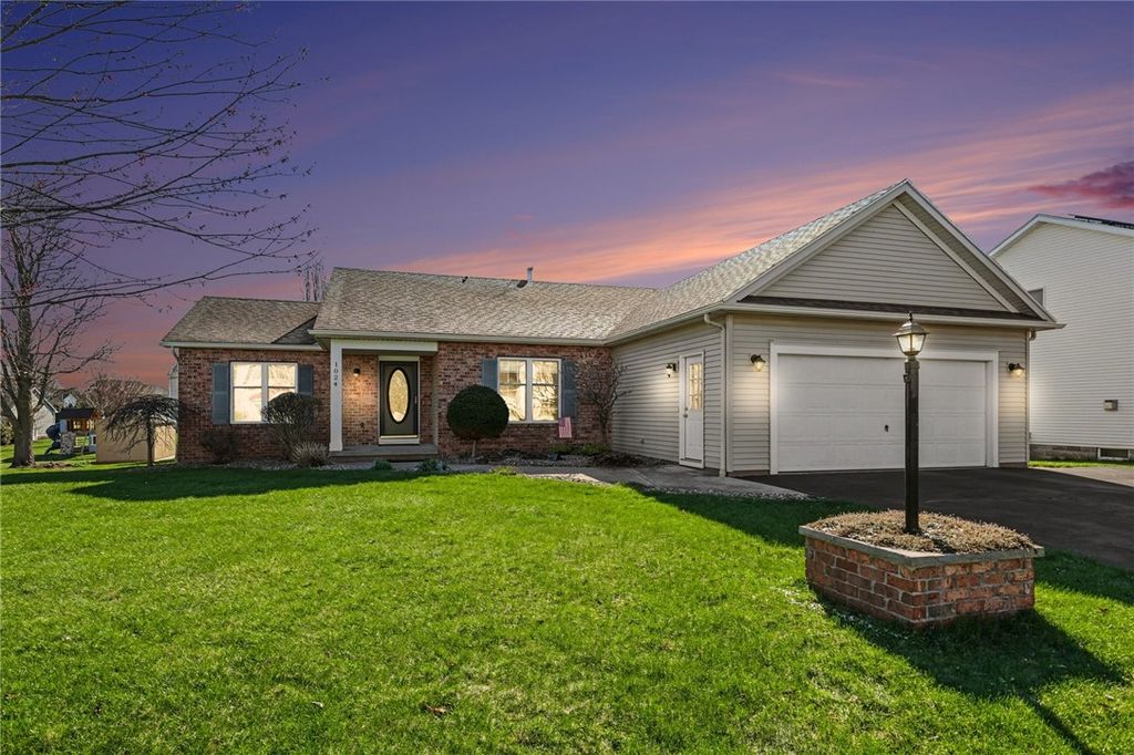 1024 Hard Rock Road, Webster, NY 14580