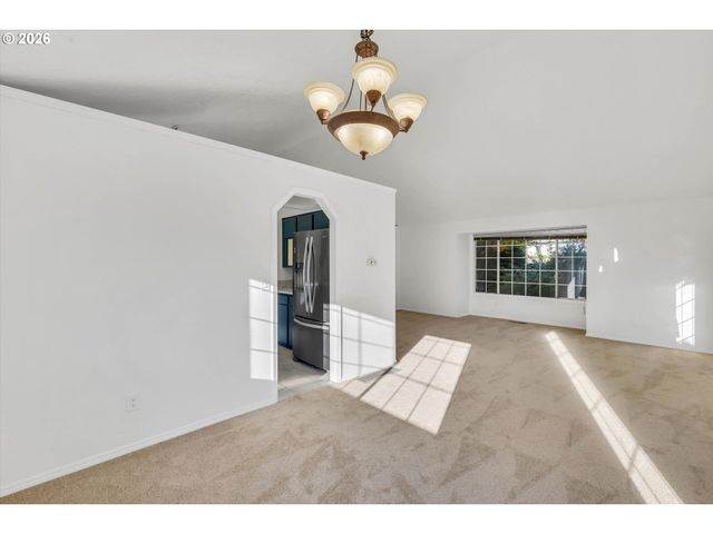 1629 Se ELLIOTT Ave, Gresham, OR 97080