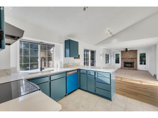 1629 Se ELLIOTT Ave, Gresham, OR 97080