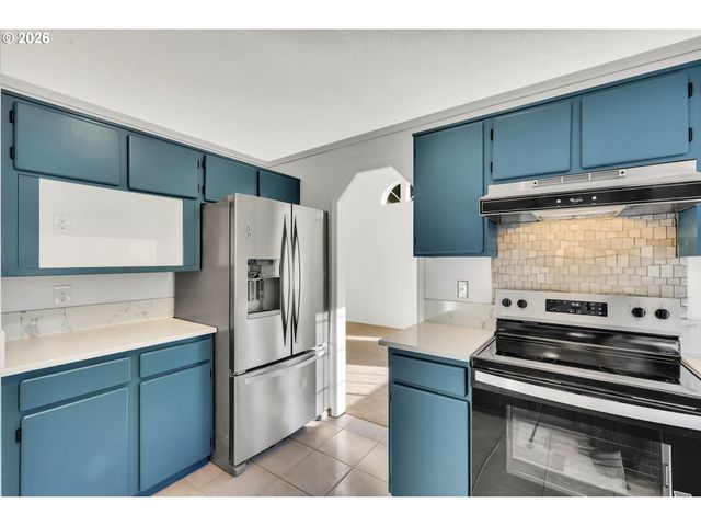 1629 Se ELLIOTT Ave, Gresham, OR 97080