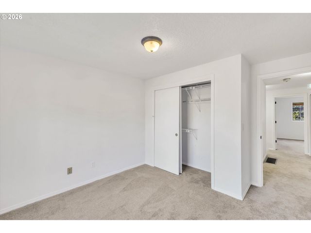 1629 Se ELLIOTT Ave, Gresham, OR 97080