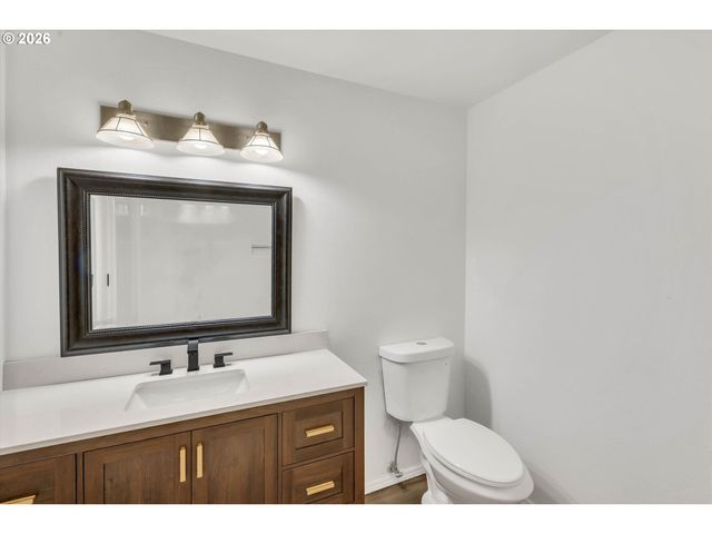 1629 Se ELLIOTT Ave, Gresham, OR 97080