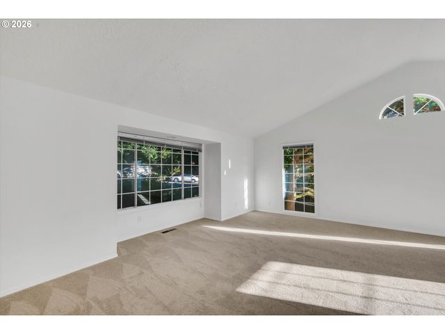 1629 Se ELLIOTT Ave, Gresham, OR 97080