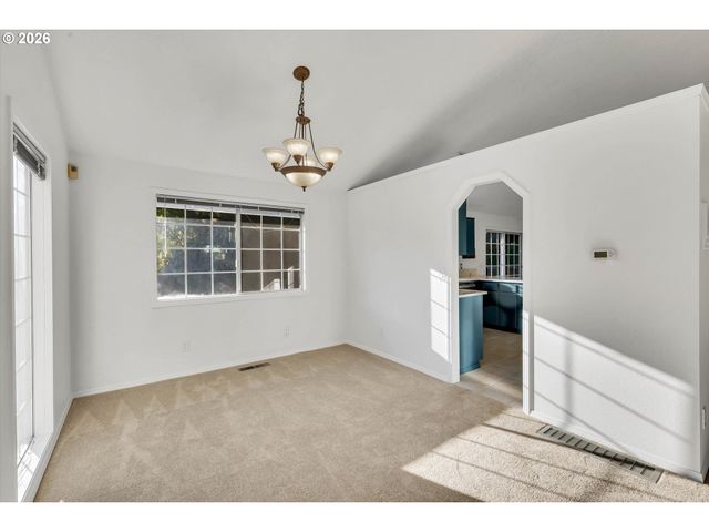 1629 Se ELLIOTT Ave, Gresham, OR 97080