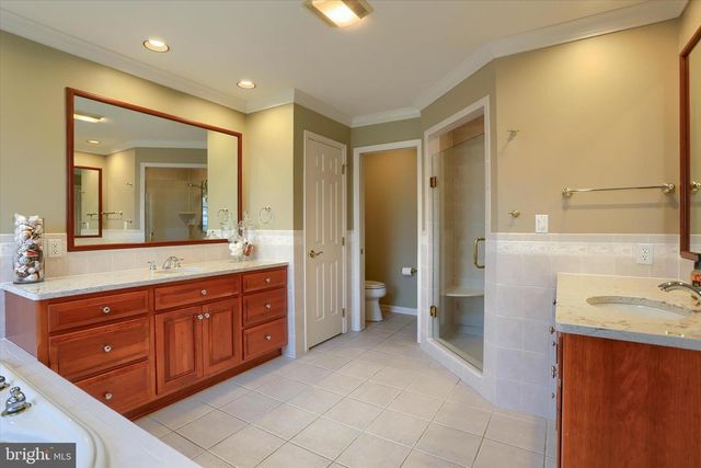 23 EMLYN LN, Mechanicsburg, PA 17055