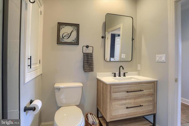 23 EMLYN LN, Mechanicsburg, PA 17055