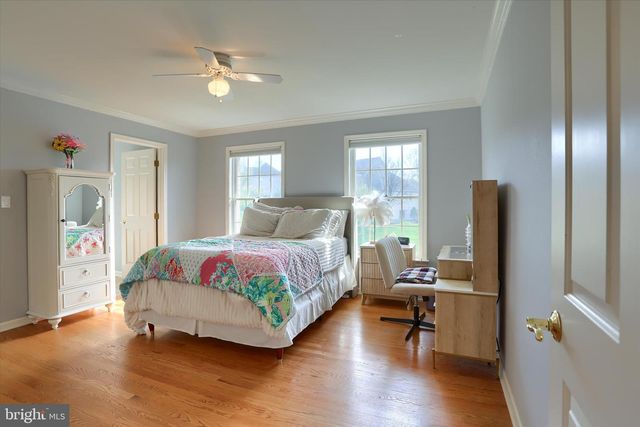 23 EMLYN LN, Mechanicsburg, PA 17055