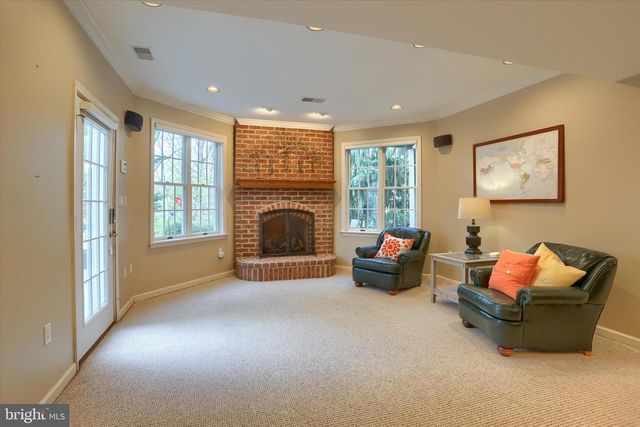 23 EMLYN LN, Mechanicsburg, PA 17055