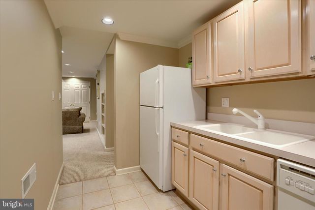 23 EMLYN LN, Mechanicsburg, PA 17055