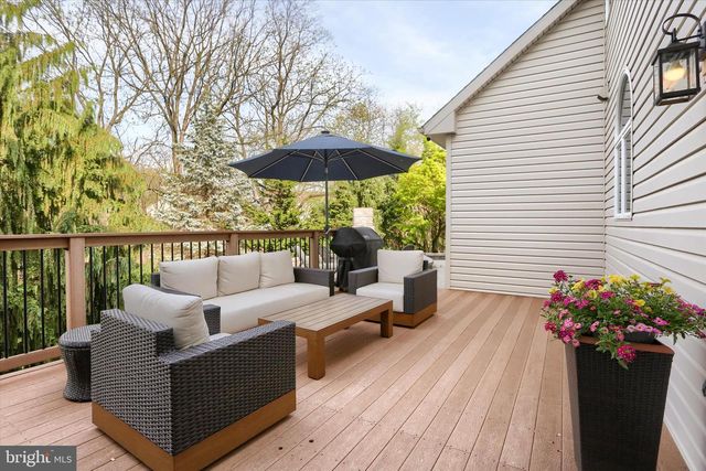 23 EMLYN LN, Mechanicsburg, PA 17055