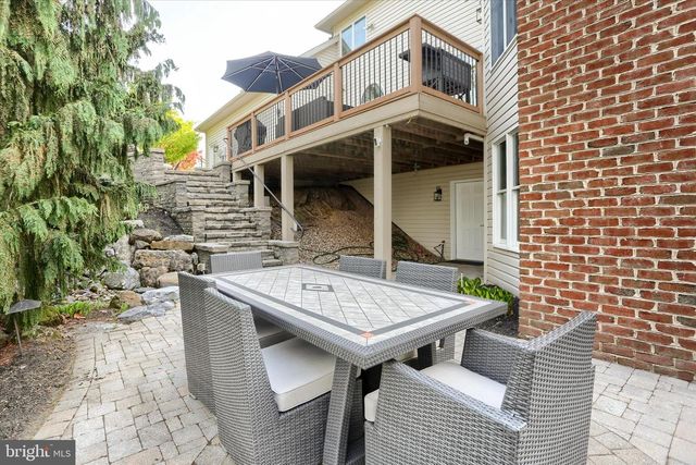 23 EMLYN LN, Mechanicsburg, PA 17055