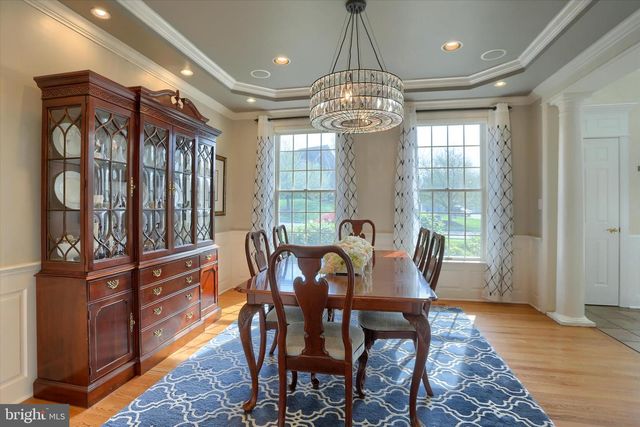 23 EMLYN LN, Mechanicsburg, PA 17055