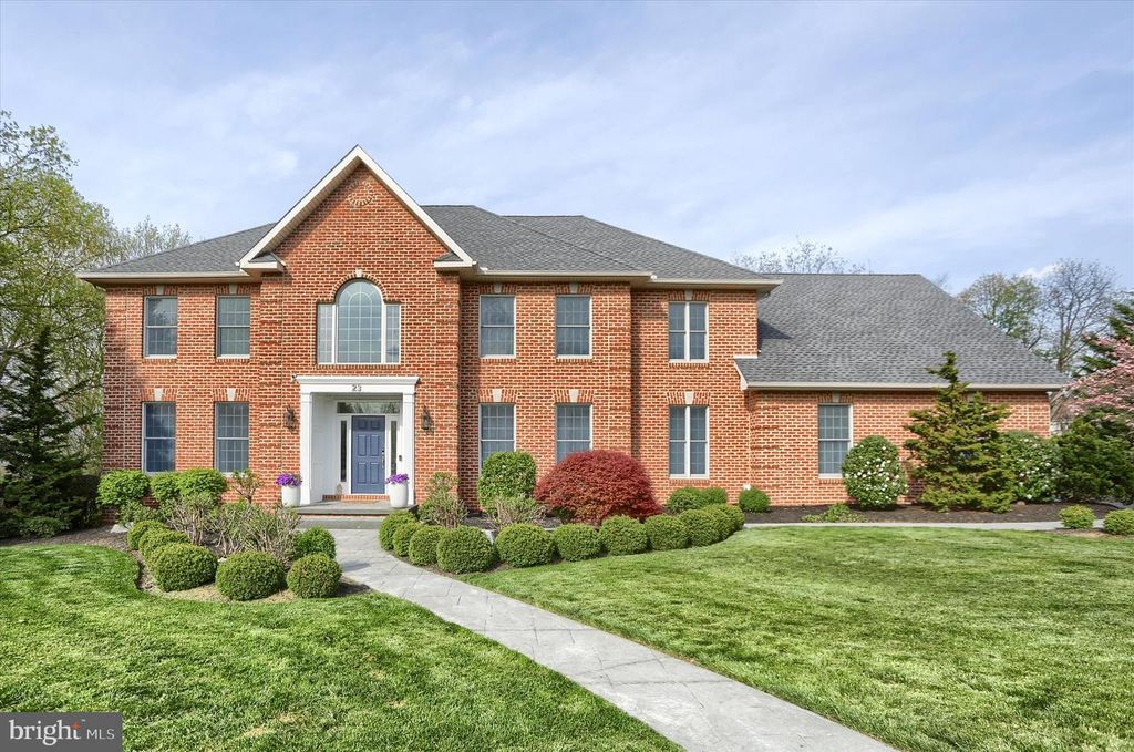 23 EMLYN LN, Mechanicsburg, PA 17055