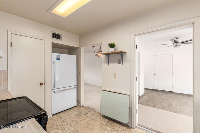 130 E Los Arcos, Green Valley, AZ 85614