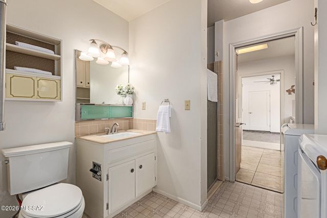 130 E Los Arcos, Green Valley, AZ 85614