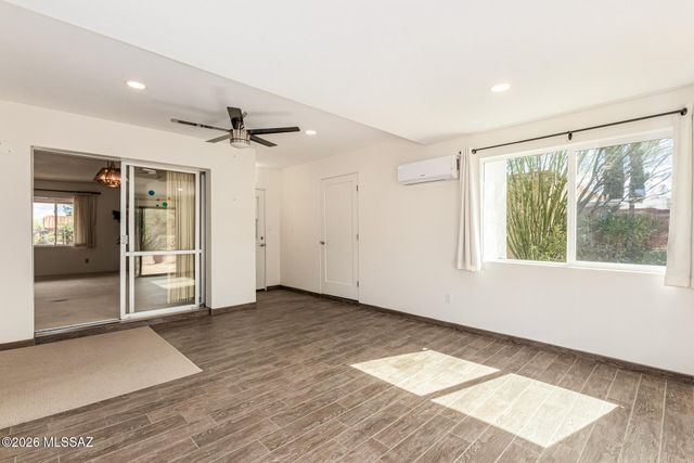 130 E Los Arcos, Green Valley, AZ 85614