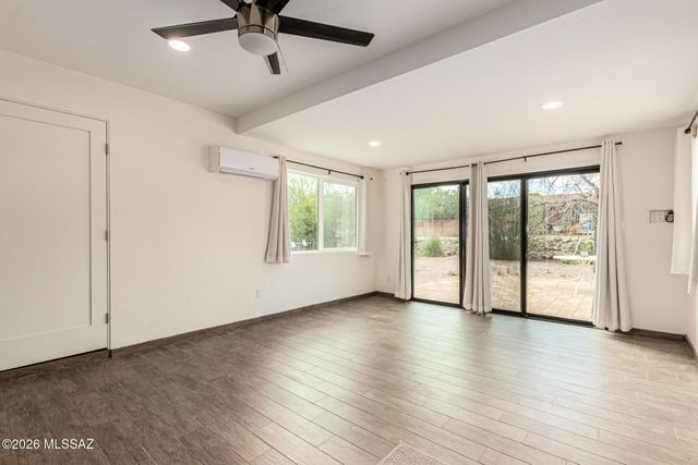 130 E Los Arcos, Green Valley, AZ 85614