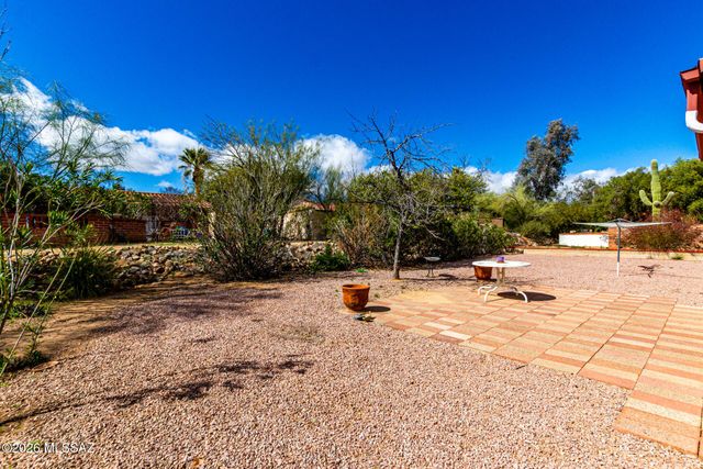 130 E Los Arcos, Green Valley, AZ 85614
