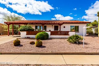 130 E Los Arcos, Green Valley, AZ 85614
