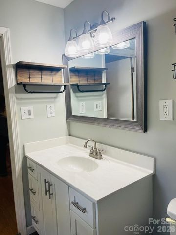 348 Random Drive, New London, NC 28127