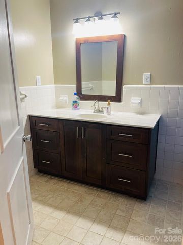 348 Random Drive, New London, NC 28127