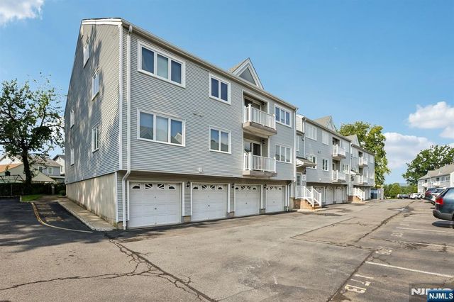108-110 Passaic C29, Nutley, NJ 07110