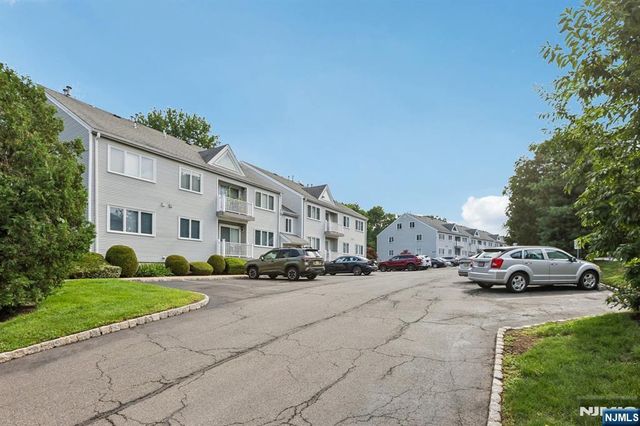 108-110 Passaic C29, Nutley, NJ 07110