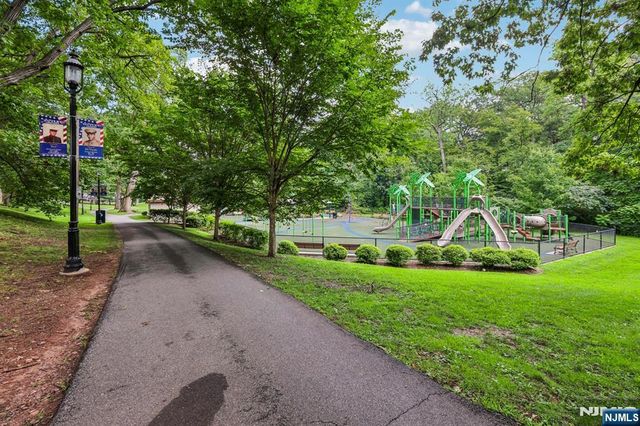 108-110 Passaic C29, Nutley, NJ 07110
