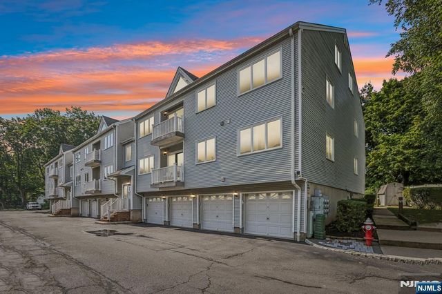 108-110 Passaic C29, Nutley, NJ 07110