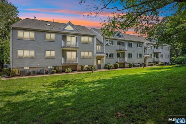 108-110 Passaic C29, Nutley, NJ 07110