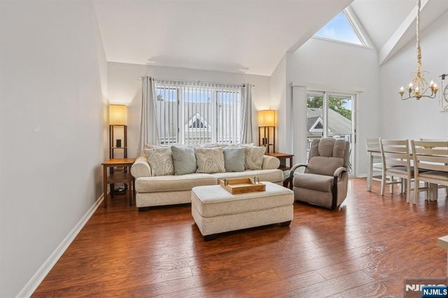 108-110 Passaic C29, Nutley, NJ 07110