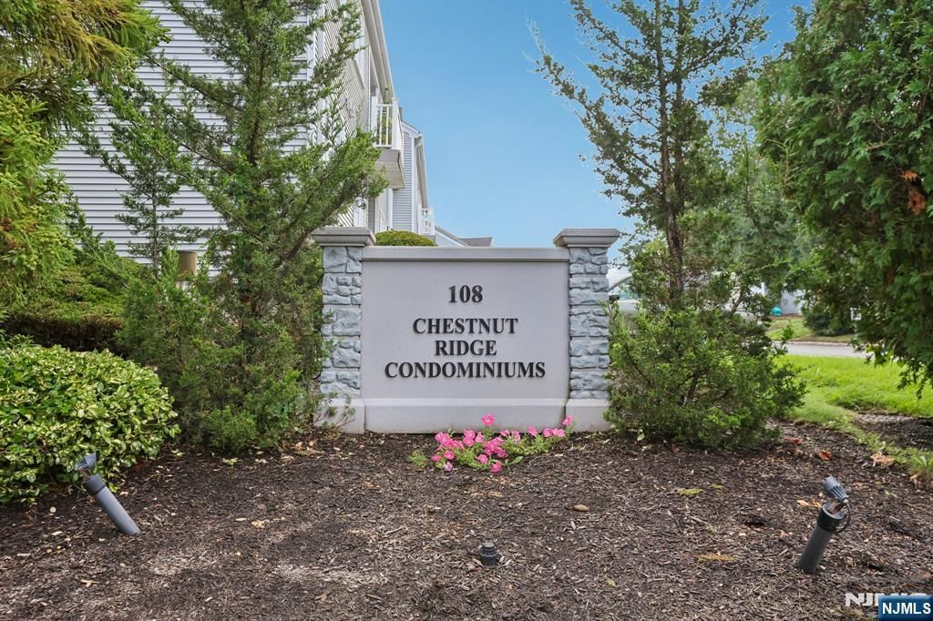 108-110 Passaic C29, Nutley, NJ 07110
