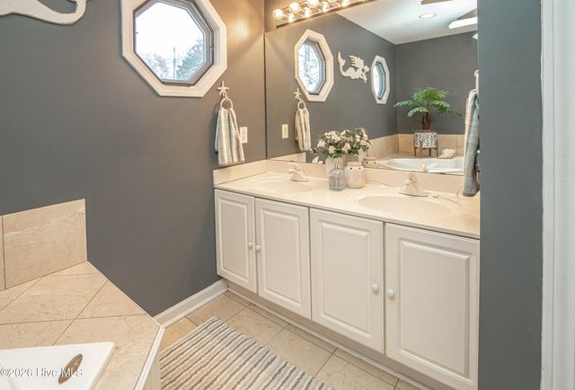 2509 Gator Lane SW, Supply, NC 28462