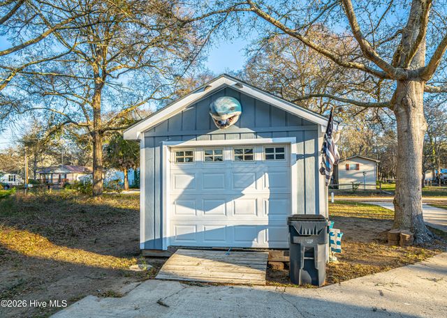 2509 Gator Lane SW, Supply, NC 28462