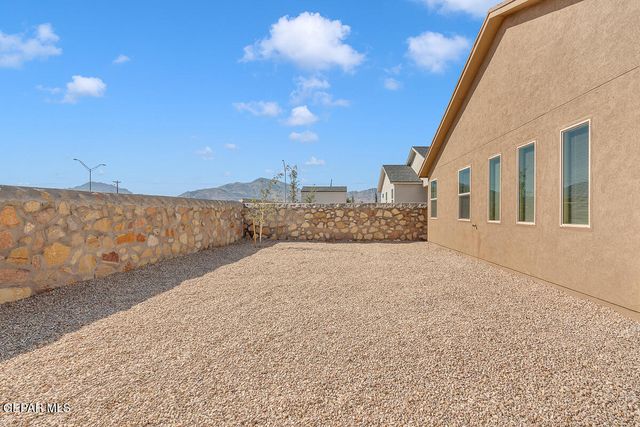 3864 Bubble Place, El Paso, TX 79938