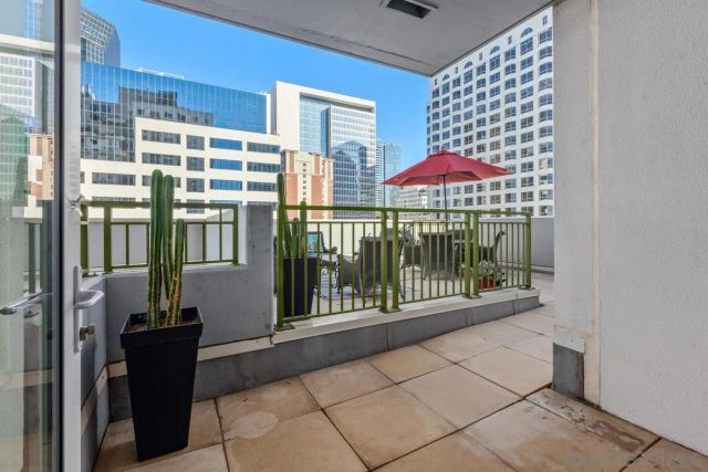 1240 India St 1004, San Diego, CA 92101