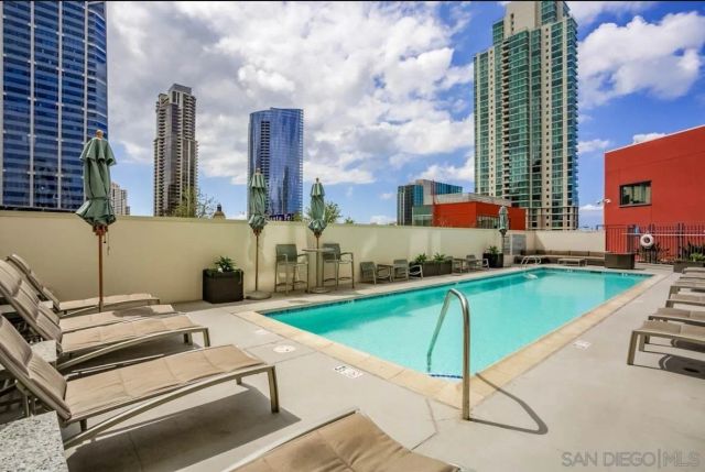 1240 India St 1004, San Diego, CA 92101