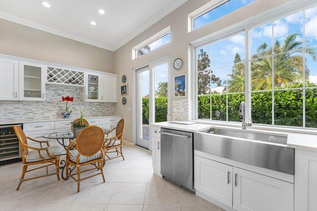 116 Coral Cay Drive, Palm Beach Gardens, FL 33418