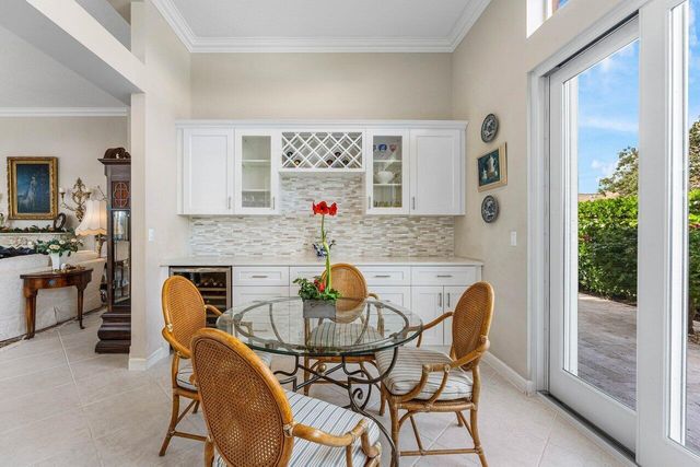 116 Coral Cay Drive, Palm Beach Gardens, FL 33418