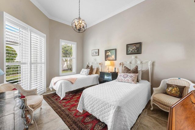 116 Coral Cay Drive, Palm Beach Gardens, FL 33418