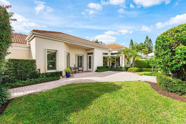 116 Coral Cay Drive, Palm Beach Gardens, FL 33418