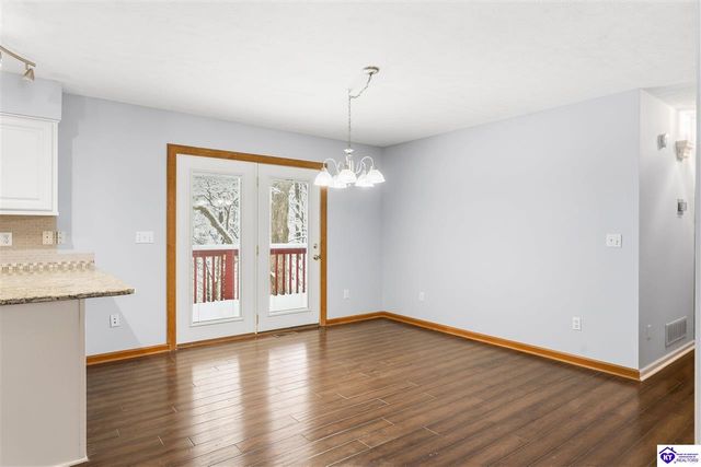 17 Bittersweet Place, Brandenburg, KY 40108