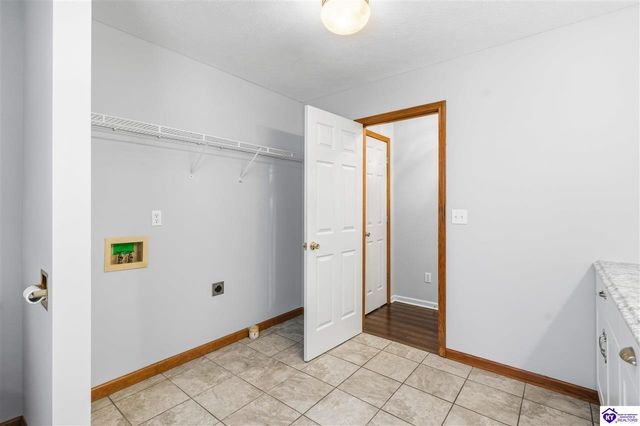 17 Bittersweet Place, Brandenburg, KY 40108